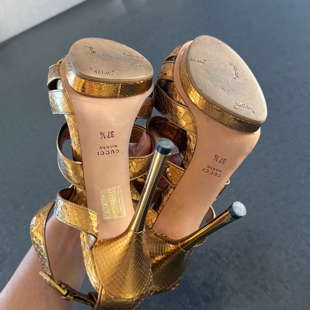 💯 AUTH GUCCI Animal Snake Leather Metallic Gold Bronze Sandals Heels Size 37.5 - Picture 8 of 10